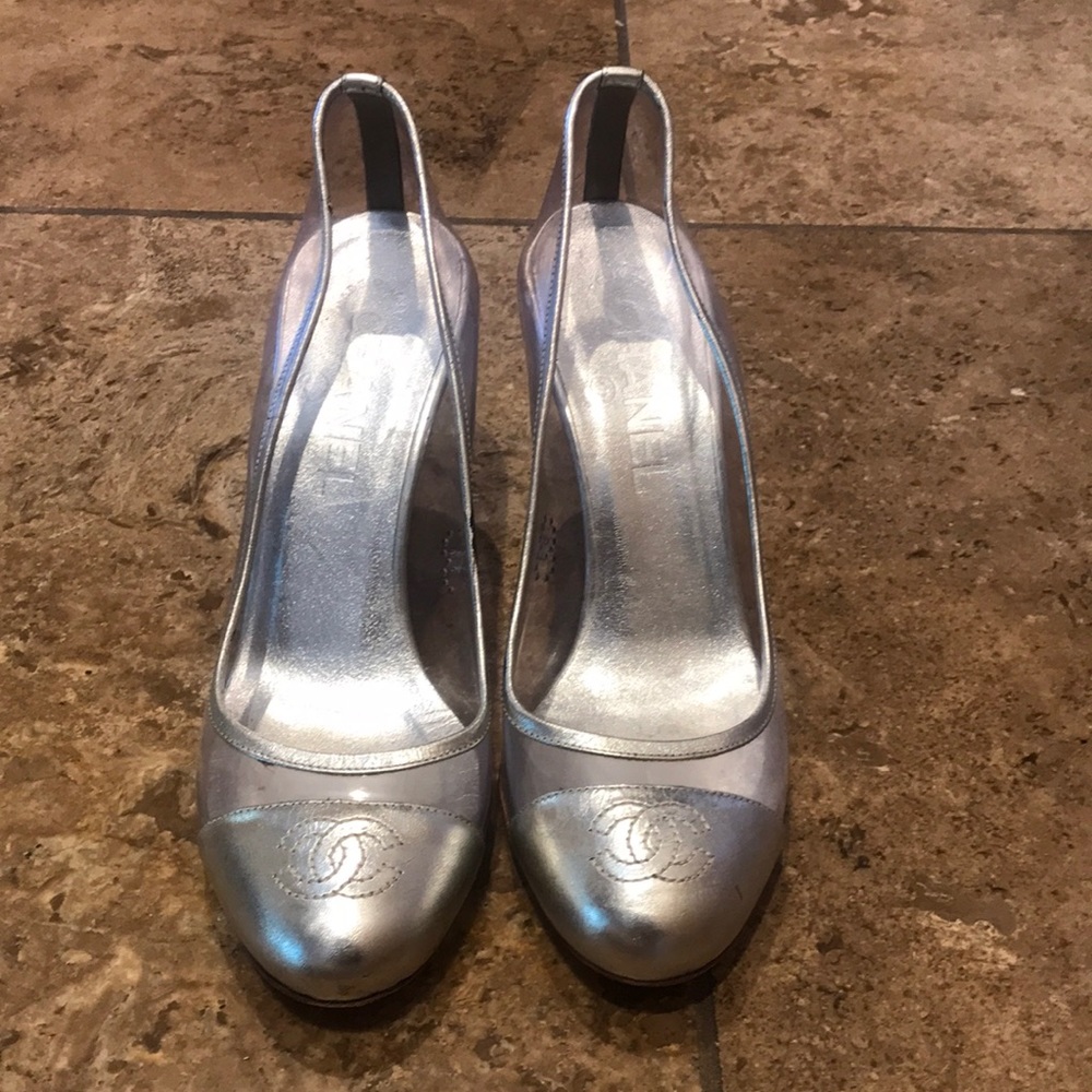 Chanel silver pumps size 36